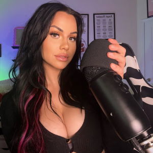 ShotsofSimone 💋