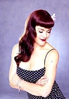 Christine Elise profile photo