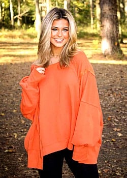 Maicy Renee image 1 of 4