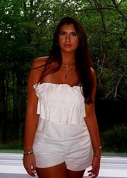 Serena Maniscalco image 1 of 2